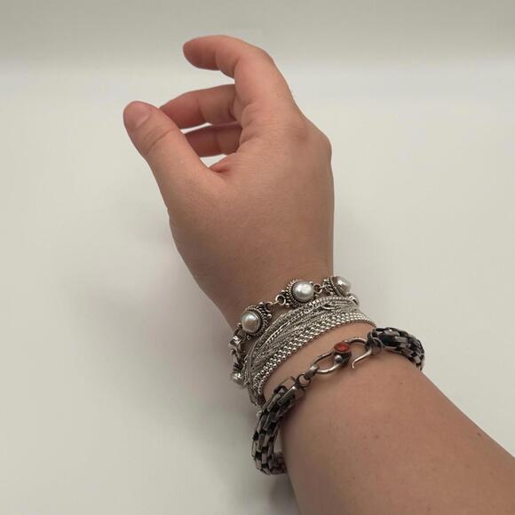 Vintage Tibetan Sterling Silver & Coral Necklace And Bracelet Set - Picture 5 of 10